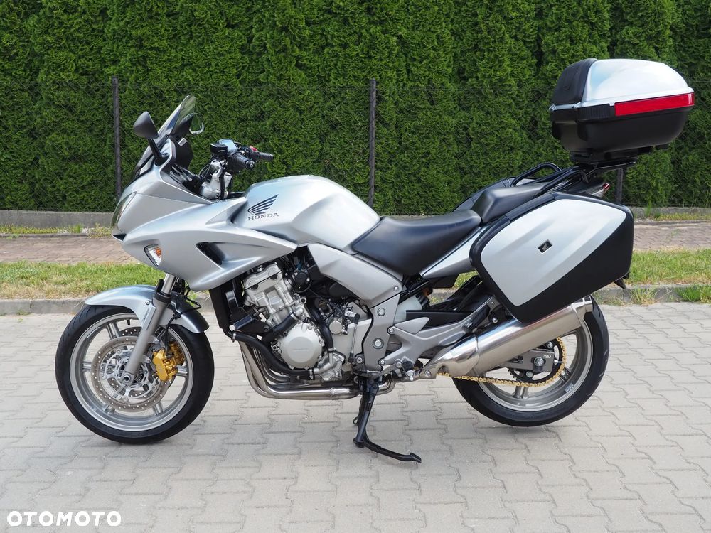 Honda CBF - 10