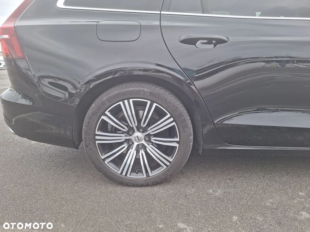 Volvo V60 T8 AWD Plug-In Hybrid Inscription - 10