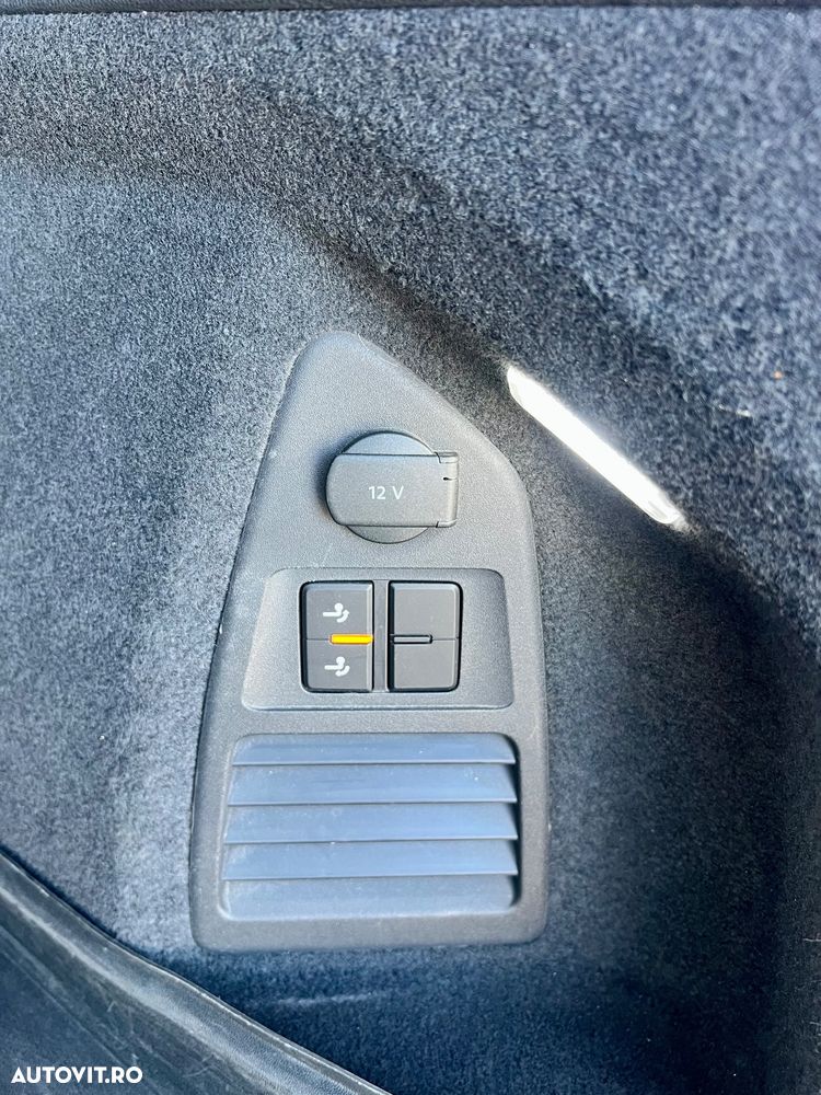 Volkswagen Touareg V6 TDI Style - 12