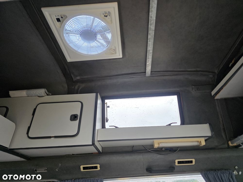 Volkswagen California - 12