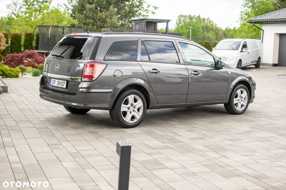 Opel Astra - 16