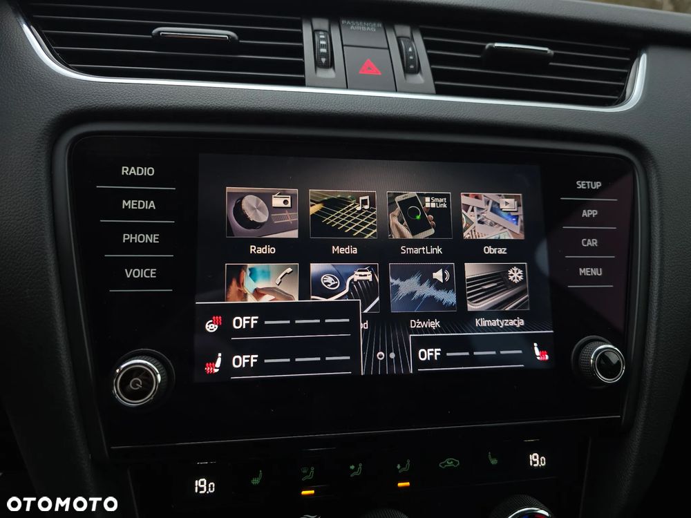 Skoda Octavia Combi 2.0 TDI DSG Clever - 16