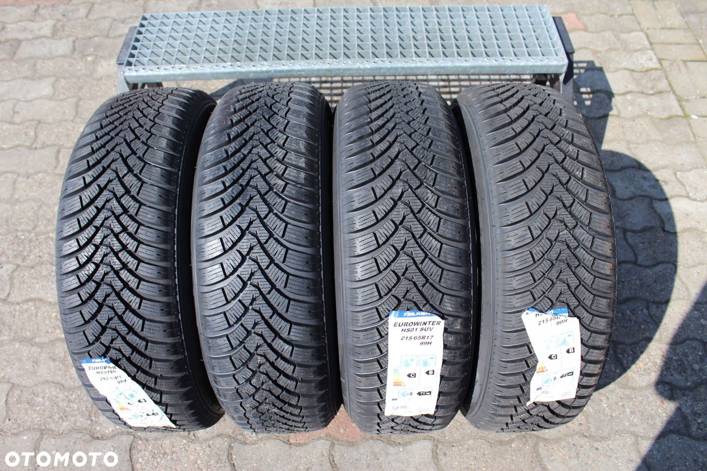 4x 215/65R17 FALKEN EUROWINTER HS01 SUV 99H 19r - 1