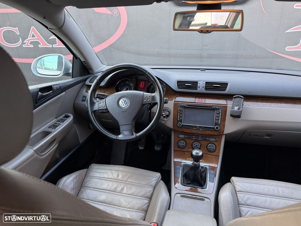VW Passat Variant 2.0 TDI 4M Highline IM - 12