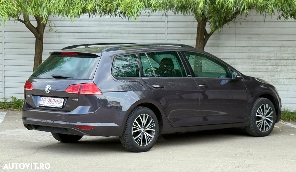 Volkswagen Golf 1.6 BlueTDI DSG Comfortline - 8