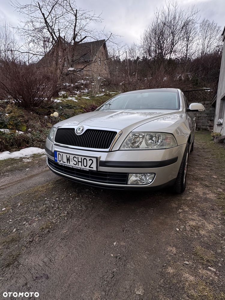 Skoda Octavia 2.0 FSI Ambiente Tiptr - 4