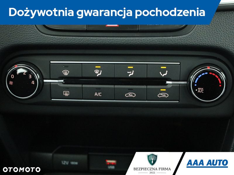 Kia Ceed - 11