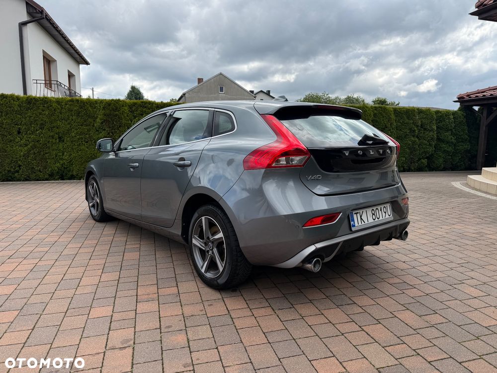 Volvo V40 D2 Drive-E R-Design Momentum - 3