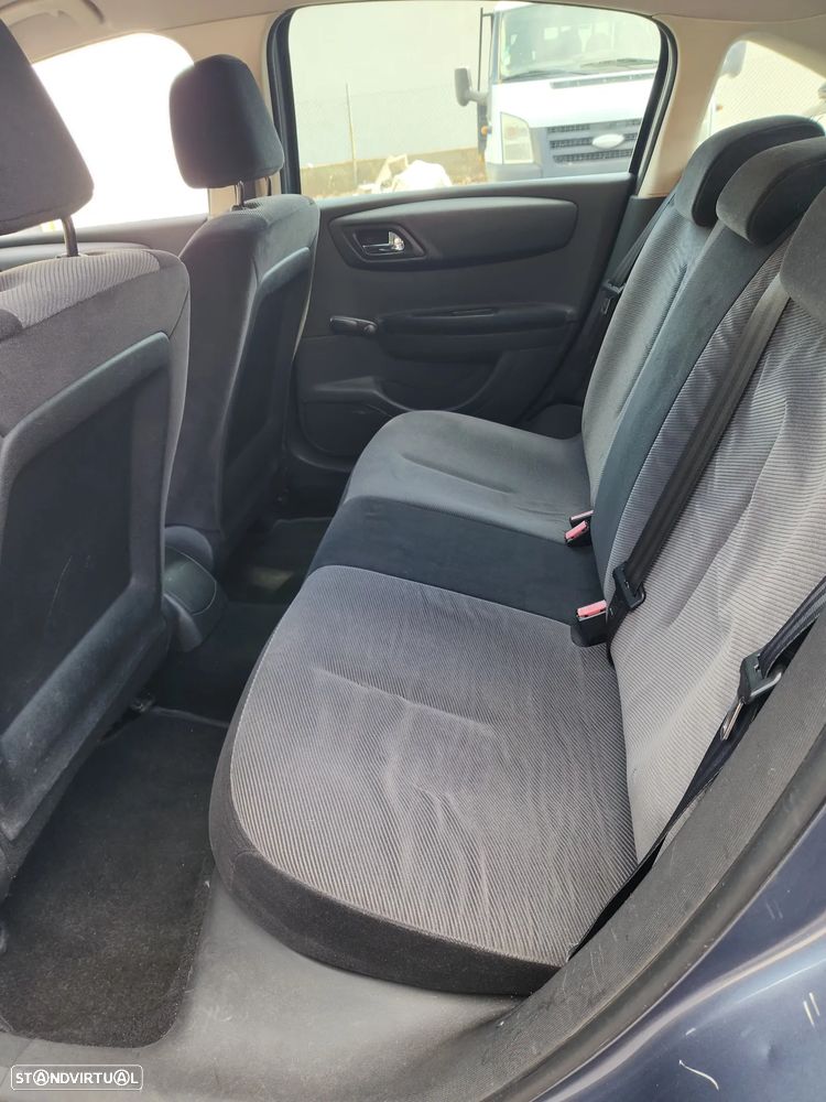 Citroën C4 1.6 HDi SX - 6