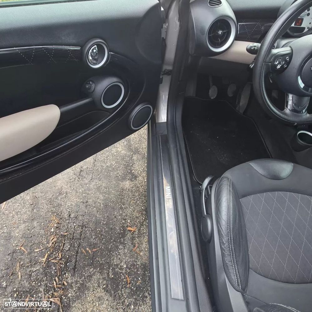 MINI 3 Portas Cooper D - 9