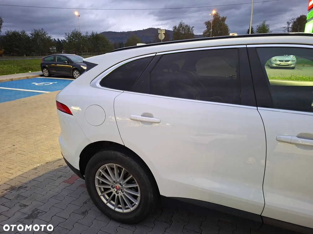 Jaguar F-Pace 2.0 i4D AWD Prestige - 11