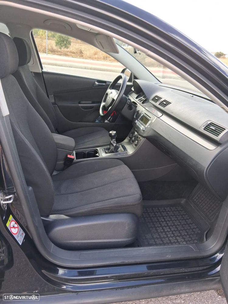 VW Passat Variant 1.9 TDi Confortline - 4