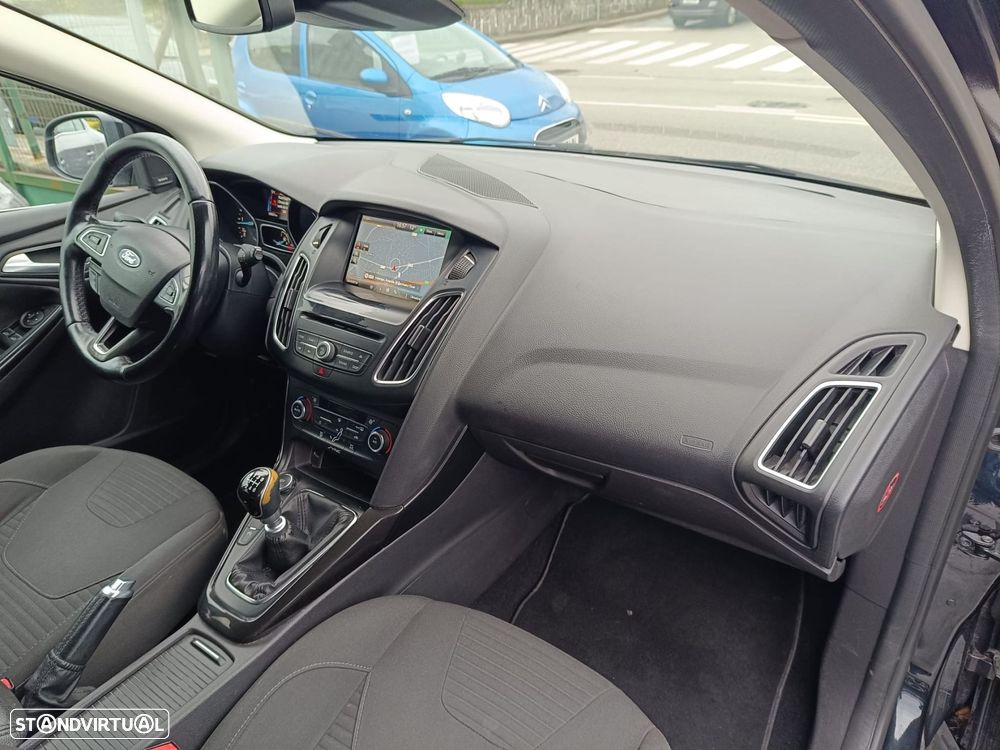 Ford Focus SW 1.5 TDCi Titanium - 10