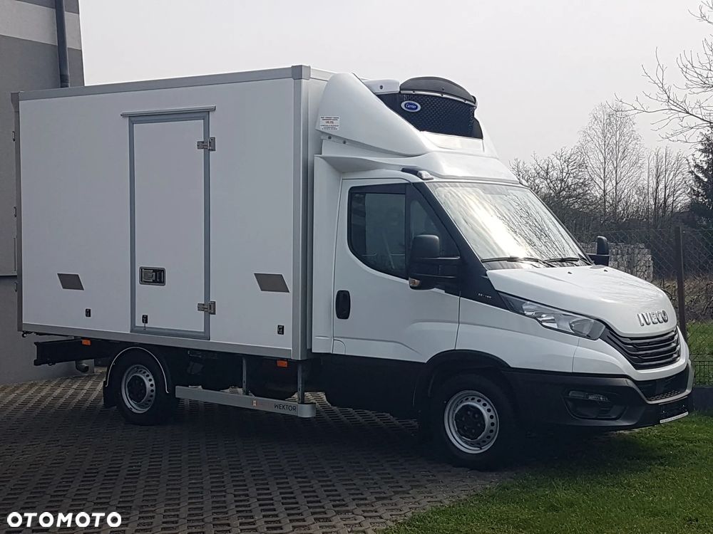 Iveco DAILY 35S16 CHŁODNIA 6EP MROŹNIA IZOTERMA GRZANIE AGREGAT CARRIER XARIOS 5 ZASILANIE Z SILNIKA + ELEKTRYCZNE - 1
