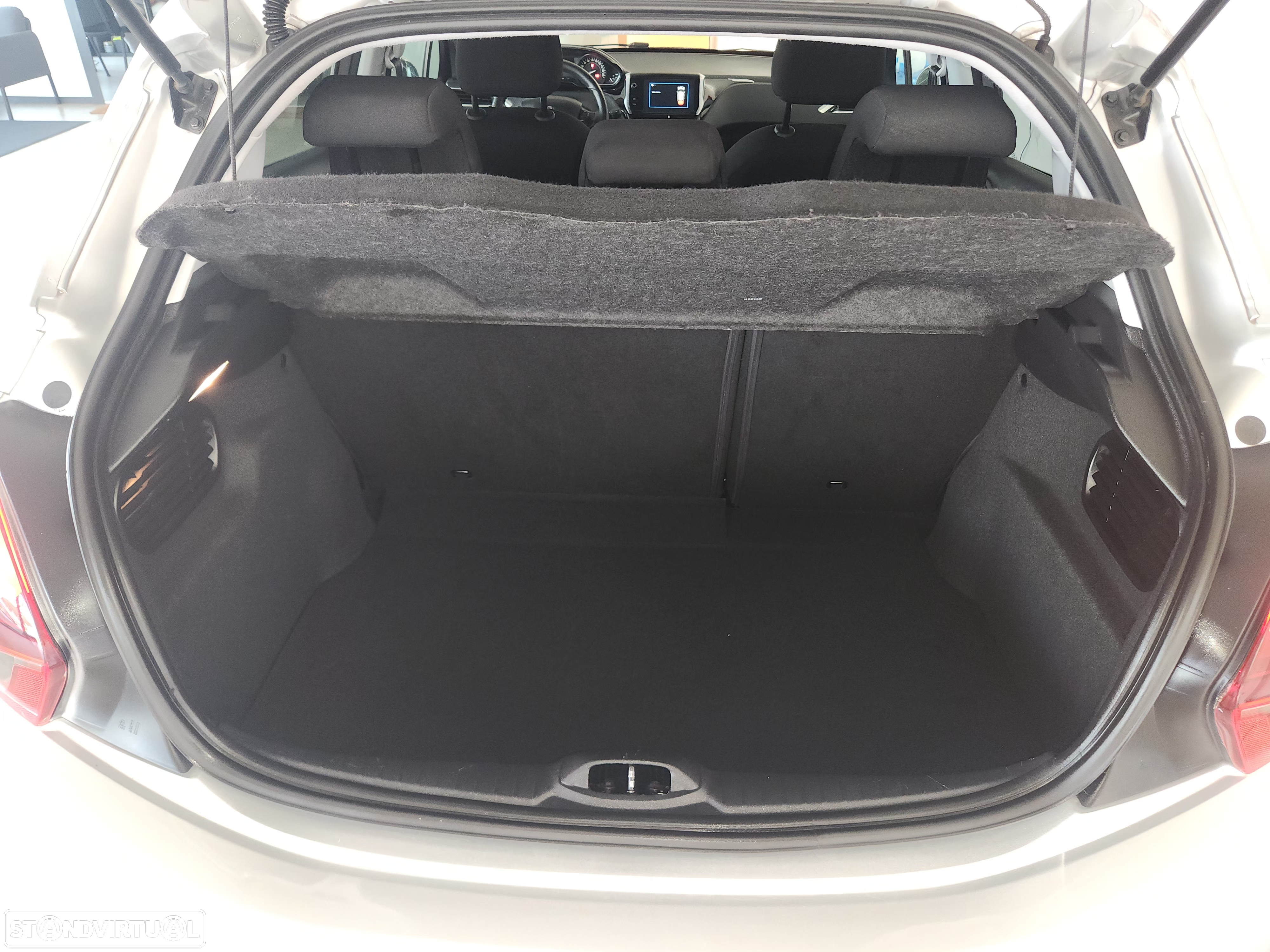 Peugeot 208 1.2 PureTech Style - 50