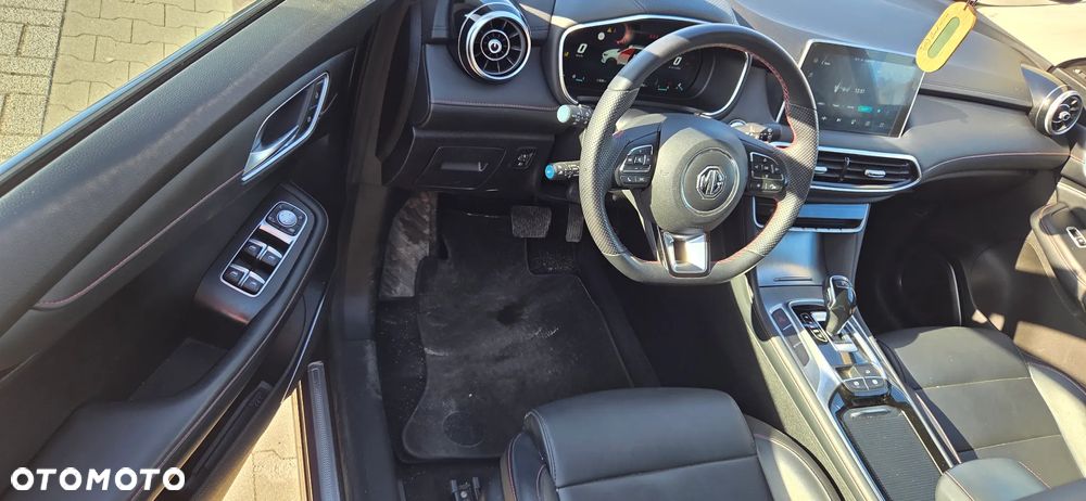 MG HS 1.5 T-GDI Excite DCT - 8