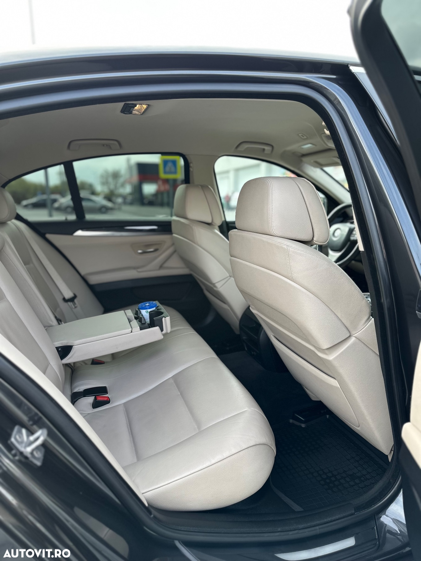 BMW Seria 5 520d - 7