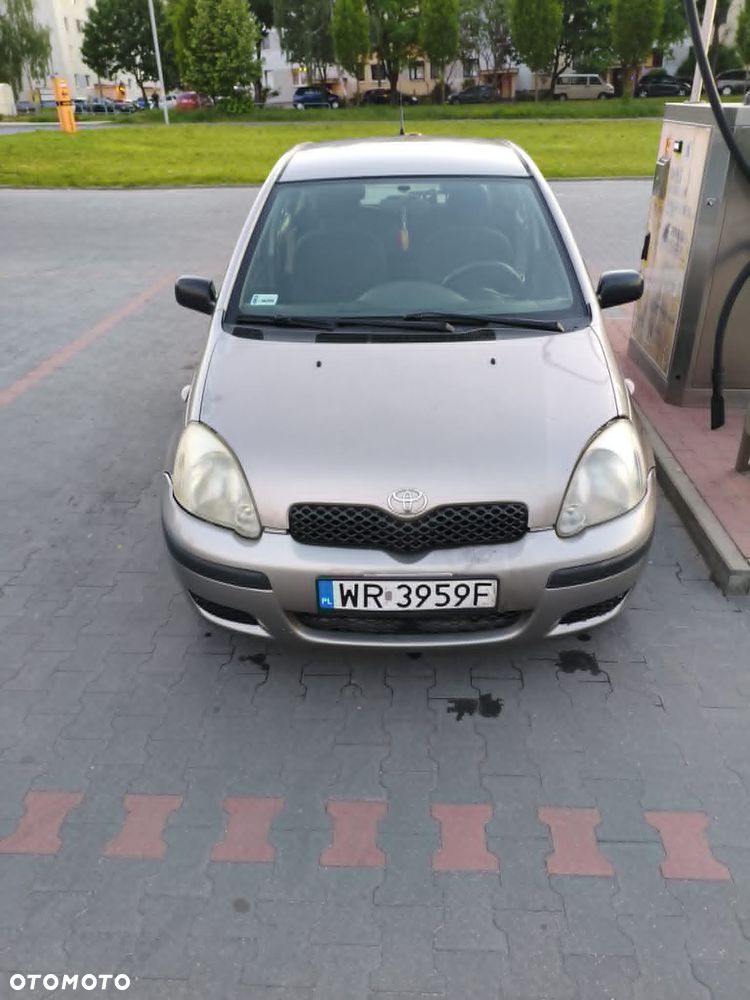 Toyota Yaris 1.0 Base - 7