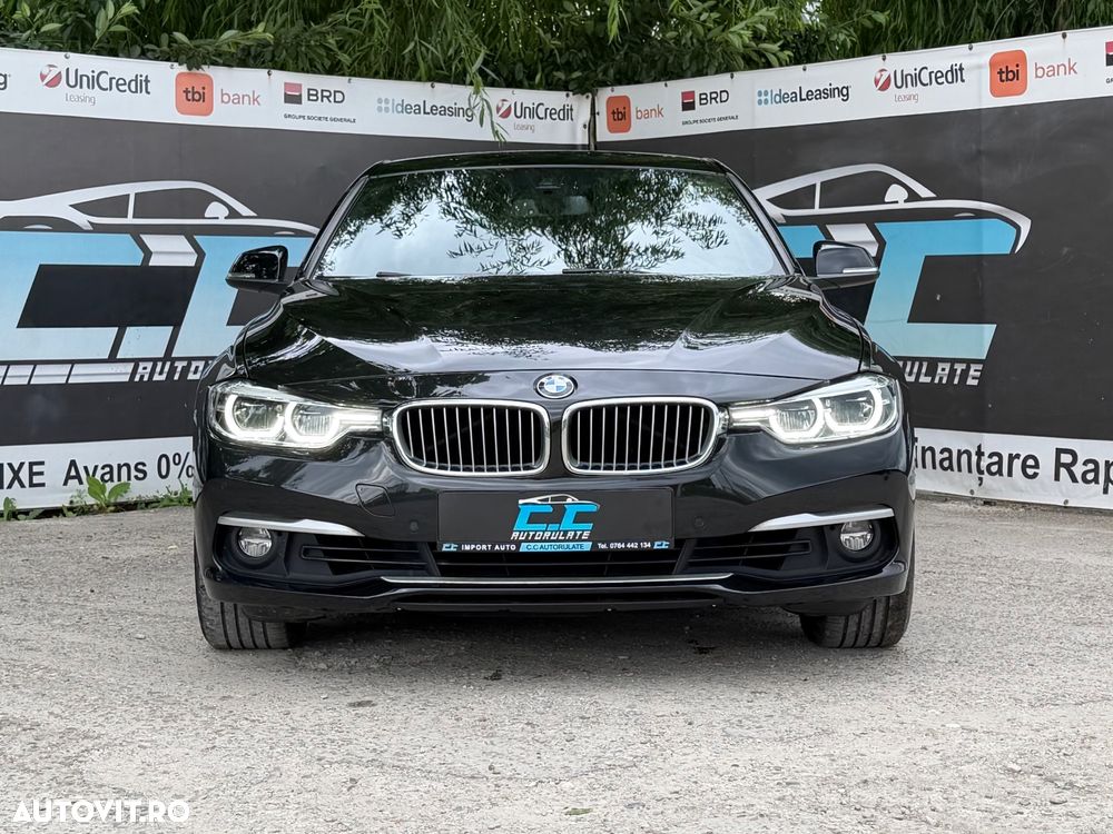 BMW Seria 3 320i Aut. Luxury Line - 2