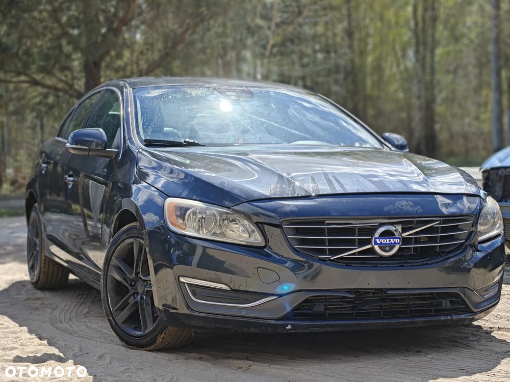 Volvo S60 T5 Geartronic Momentum - 1