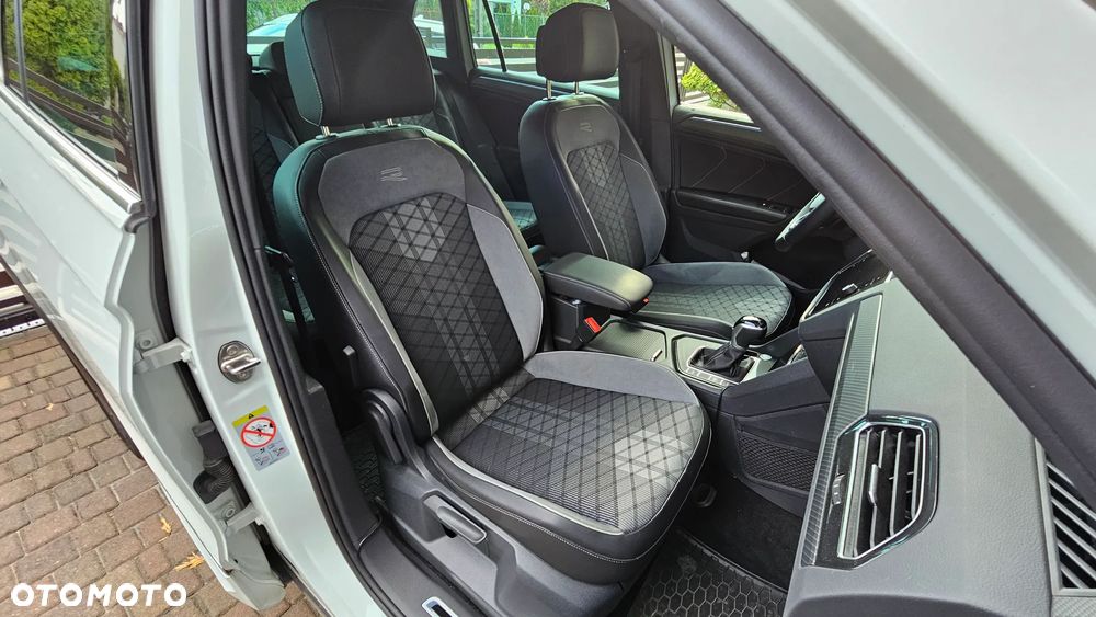 Volkswagen Tiguan - 16