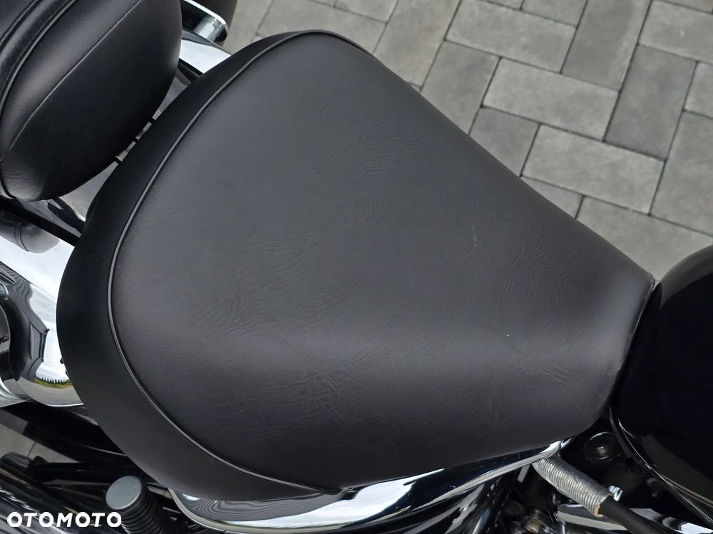 Suzuki Intruder - 31