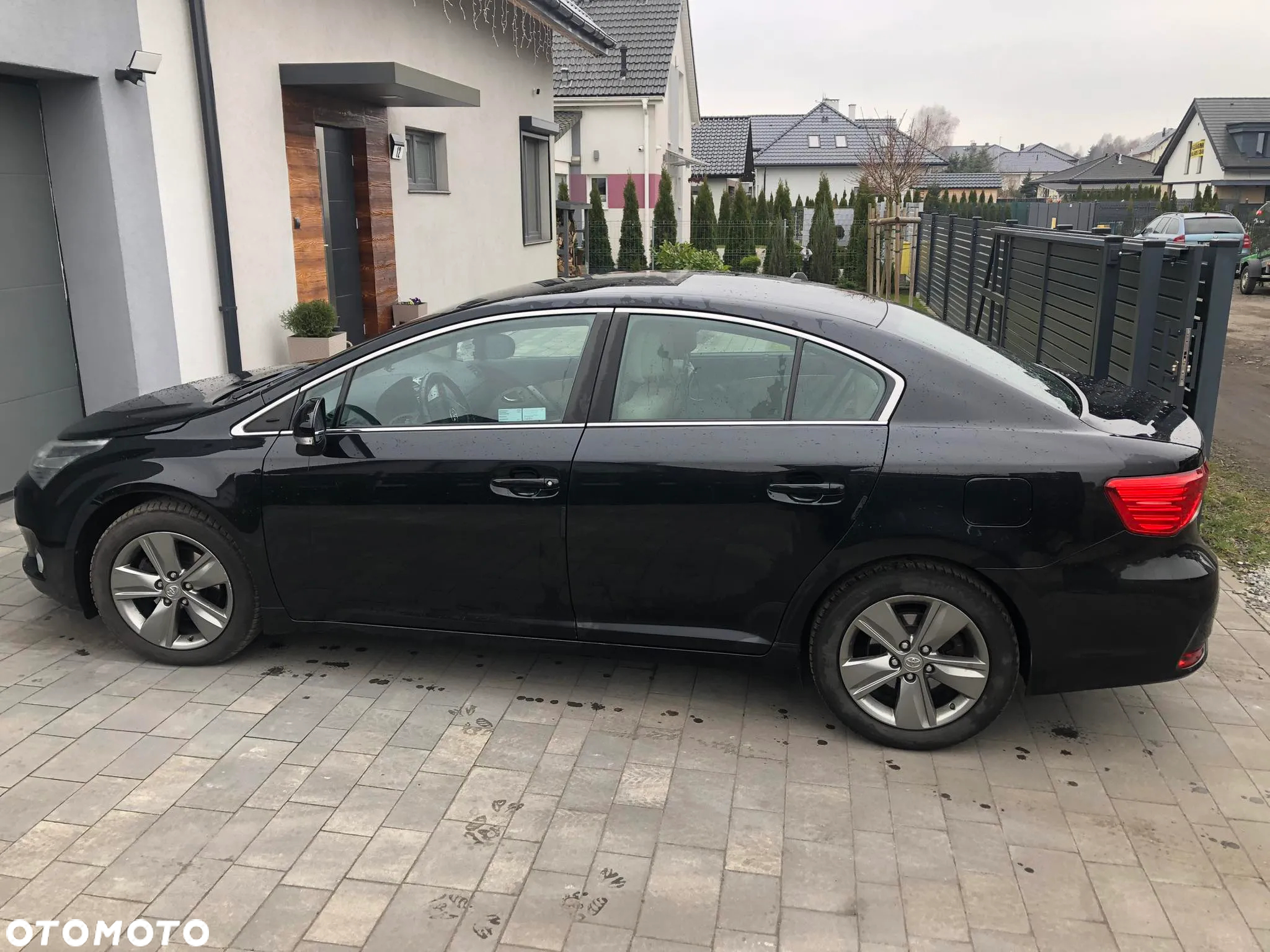 Toyota Avensis 1.8 Premium - 2
