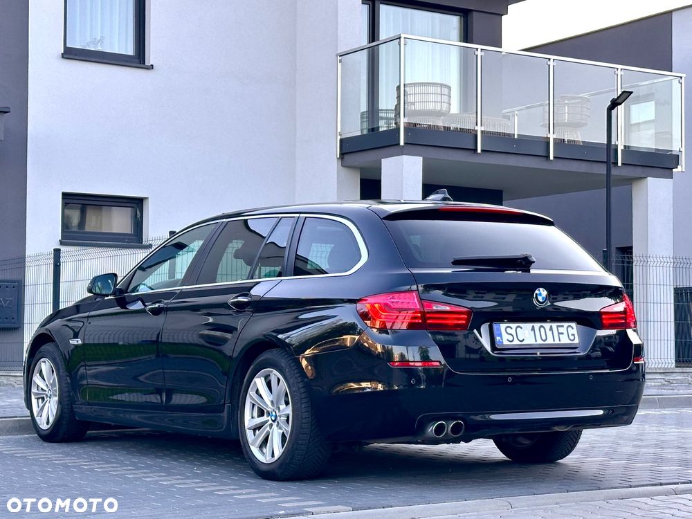 BMW Seria 5 525d xDrive Sport-Aut - 12