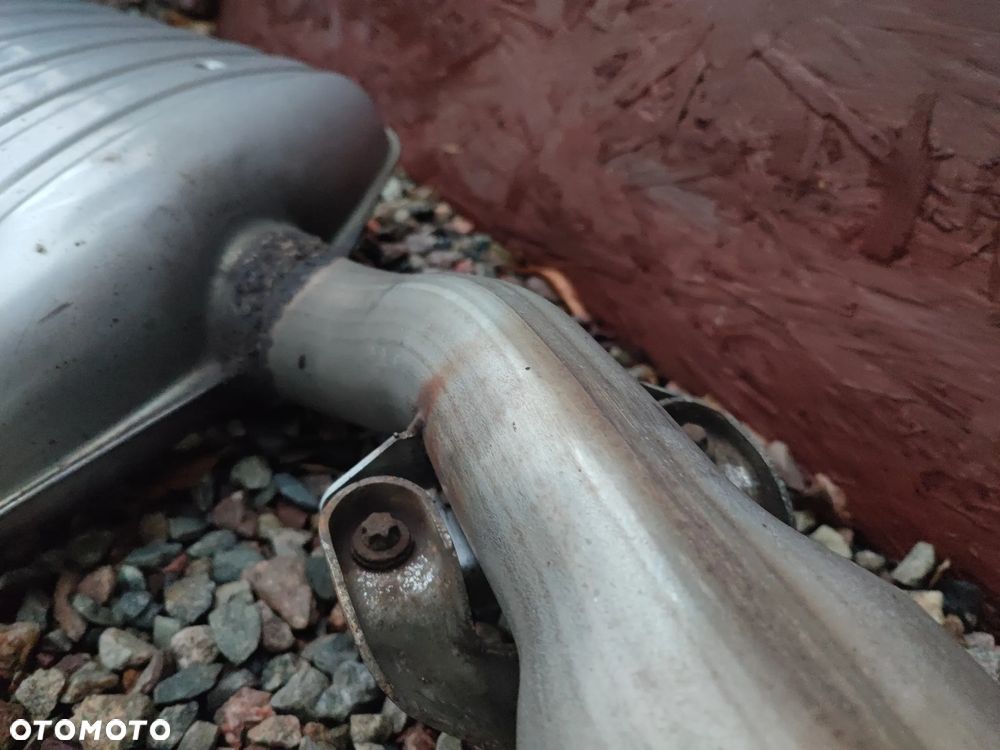 BMW E90 / E91 ORYGINALNY KOMPLETNY WYDECH /  UKŁAD WYDECHOWY / TŁUMIK KOŃCOWY + ŚRODKOWY DO SILNIKA GAMY M47D18N / M47D20 ( 1.8D / 2.0D ) DIESEL EUROPA O NR. 18 30 7 793 622 / 18 30 7 793 624 OEM W BARDZO DOBRYM STANIE - 13