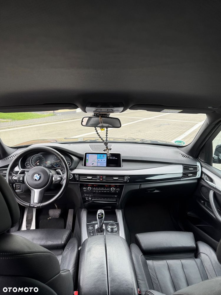 BMW X5 M M50d - 9