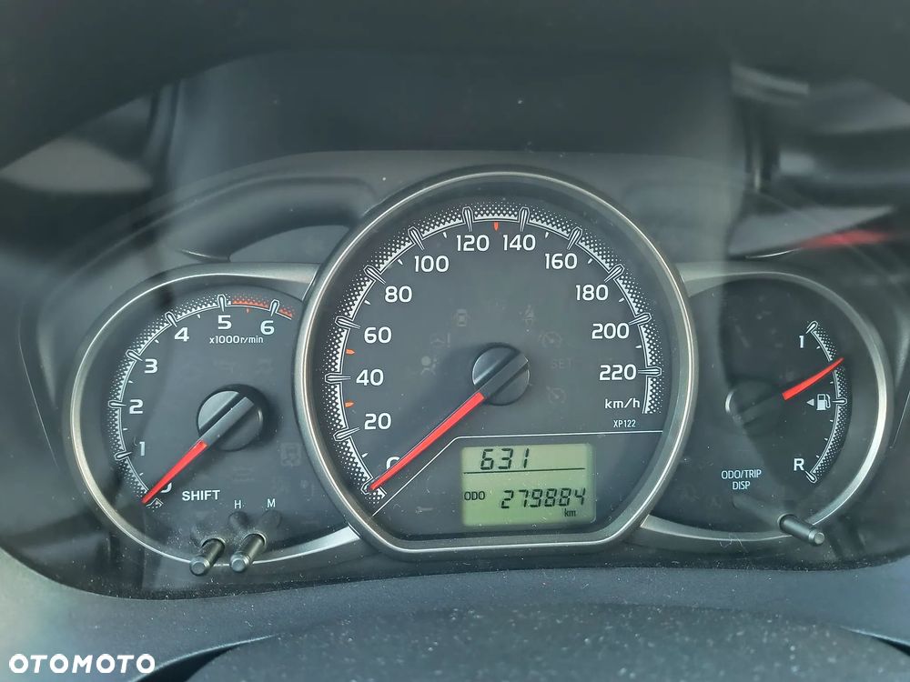 Toyota Yaris 1.4 D-4D Active EU6 - 7