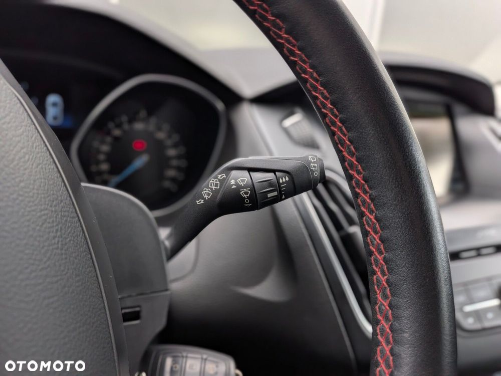 Ford Focus 1.6 Platinium X - 22