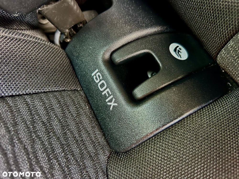 Land Rover Discovery Sport 2.0 TD4 Special Edition - 21