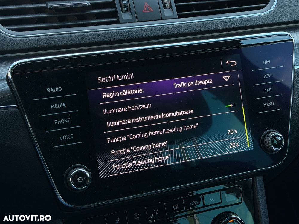 Skoda Superb 1.6 TDI DSG Style - 32