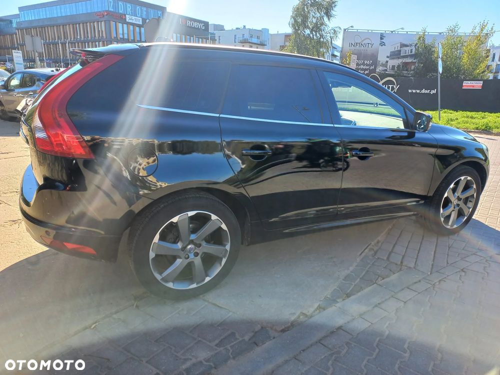 Volvo XC 60 D3 Momentum - 4