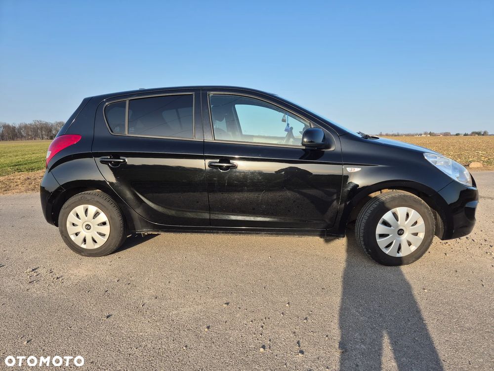 Hyundai i20 1.2 UEFA EURO 2012 Edition - 6