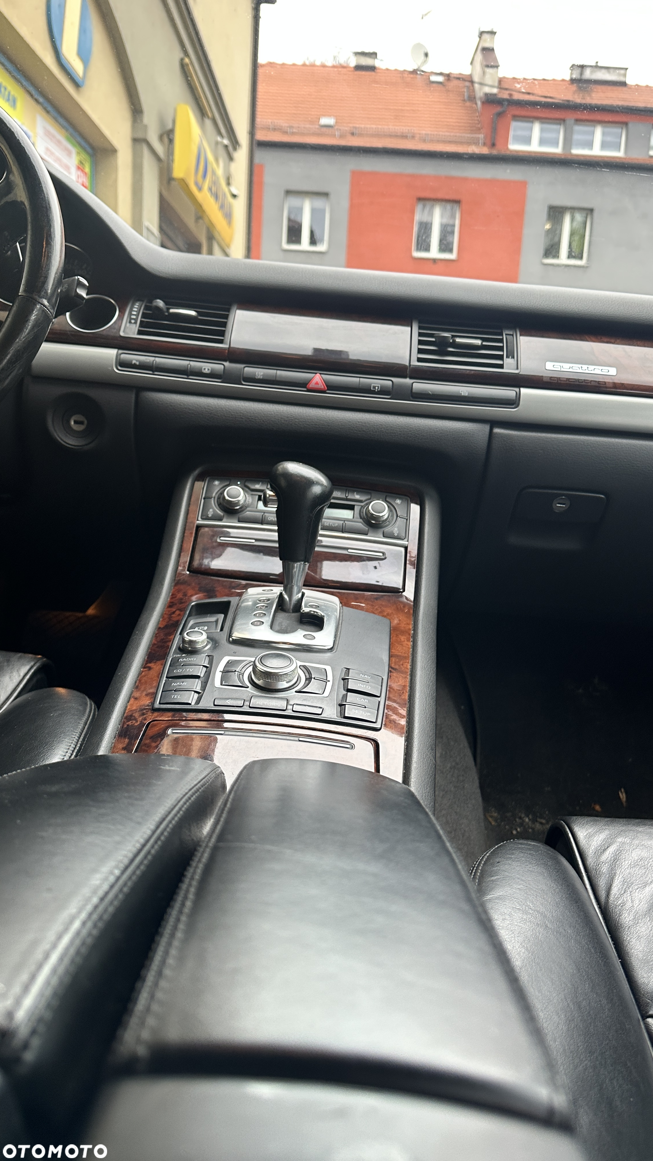 Audi A8 4.2 TDI L Quattro - 12