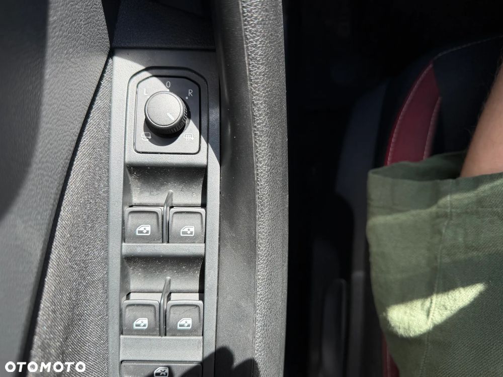 Skoda Kamiq 1.5 TSI Monte Carlo DSG - 34