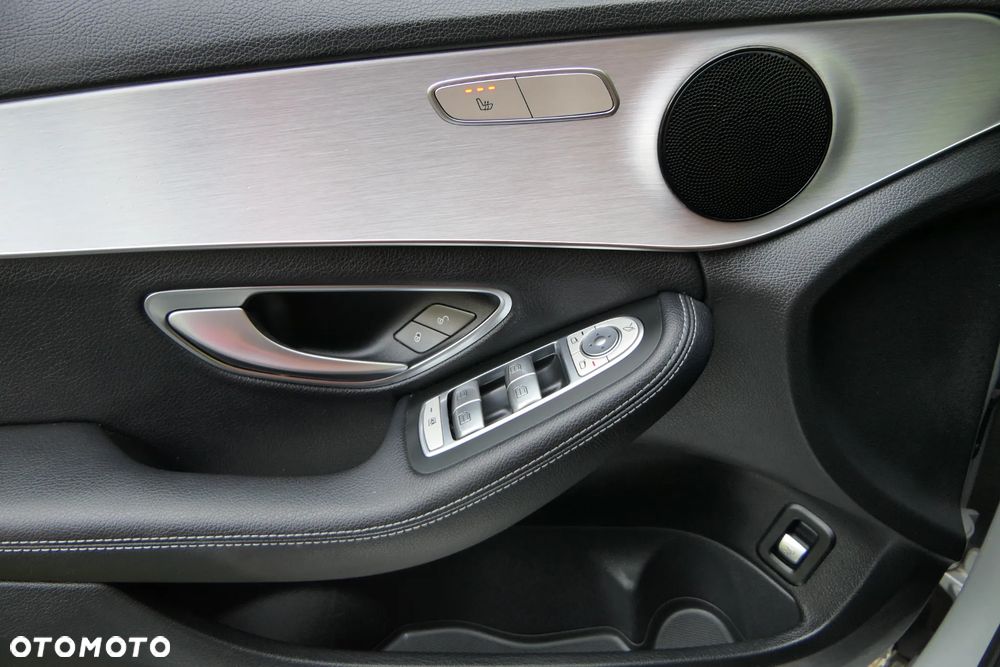 Mercedes-Benz Klasa C 180 7G-TRONIC Edition 1 - 28
