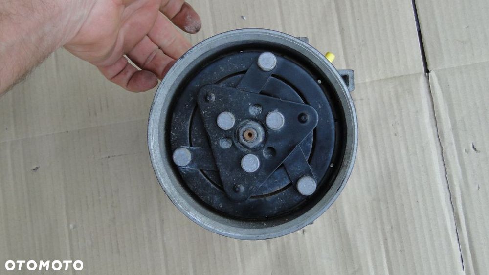 RENAULT CLIO SCENIC MEGANE KOMPRESOR SPRĘŻARKA KLIMATYZACJI 1.5DCI - 3