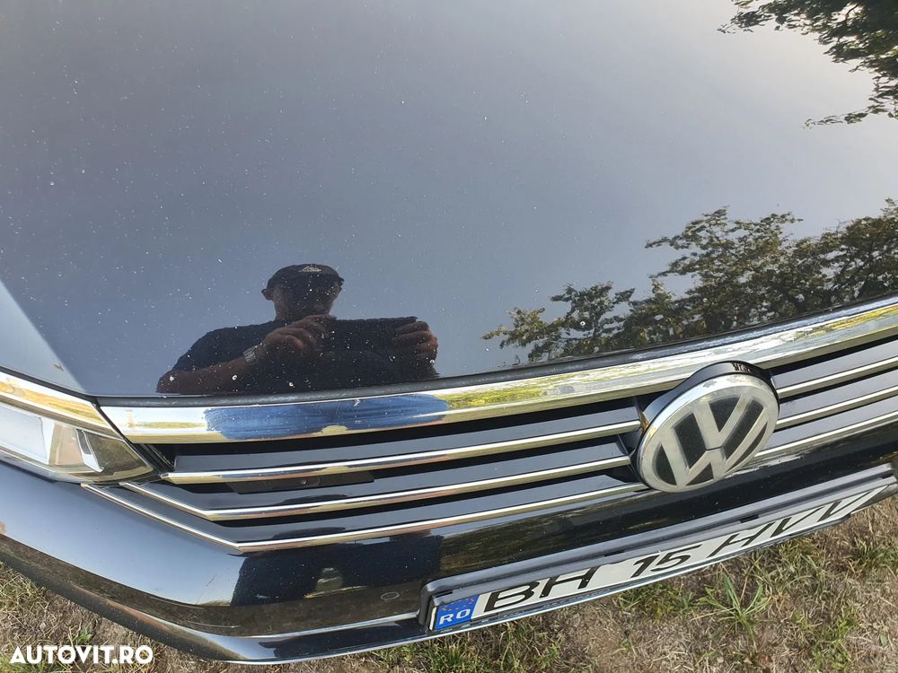 Volkswagen Passat 2.0 TDI SCR 4Motion DDG Highline - 10
