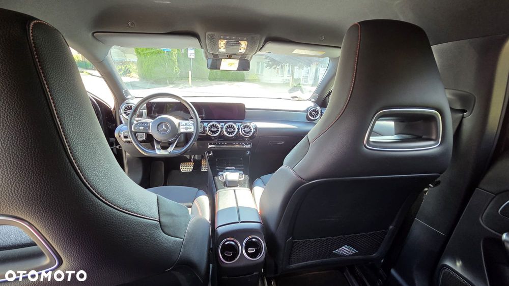 Mercedes-Benz Klasa A 180 AMG Line 7G-DCT - 9