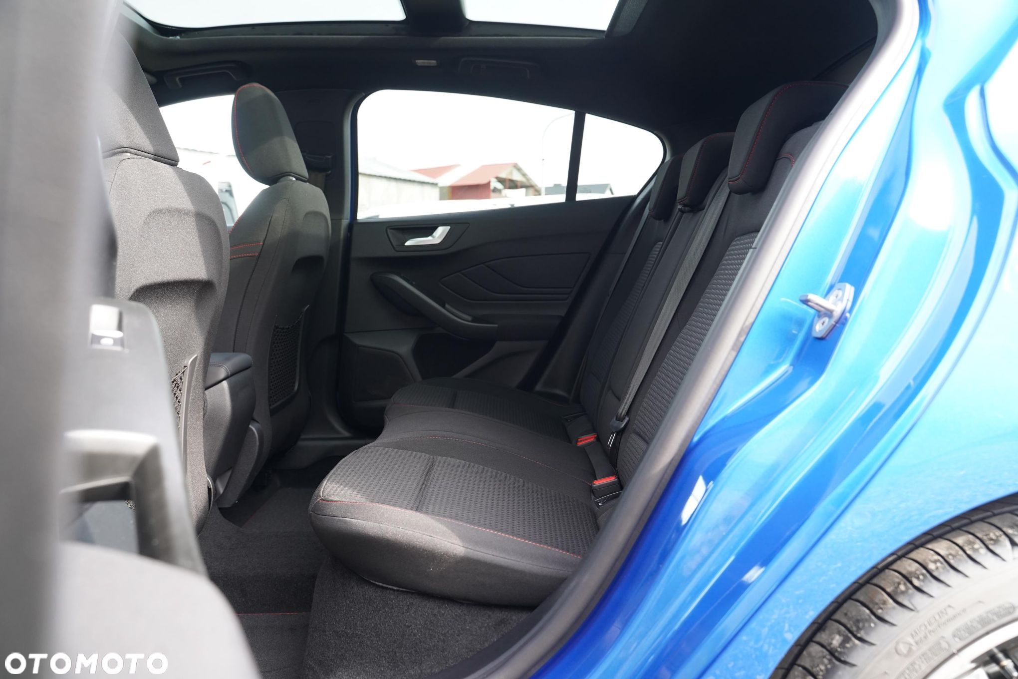 Ford Focus 1.0 EcoBoost mHEV ST-Line X - 11