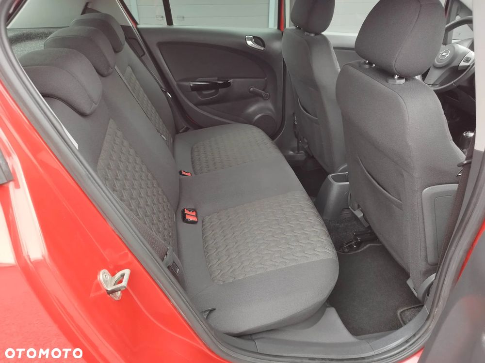 Opel Corsa 1.4 16V Innovation - 22