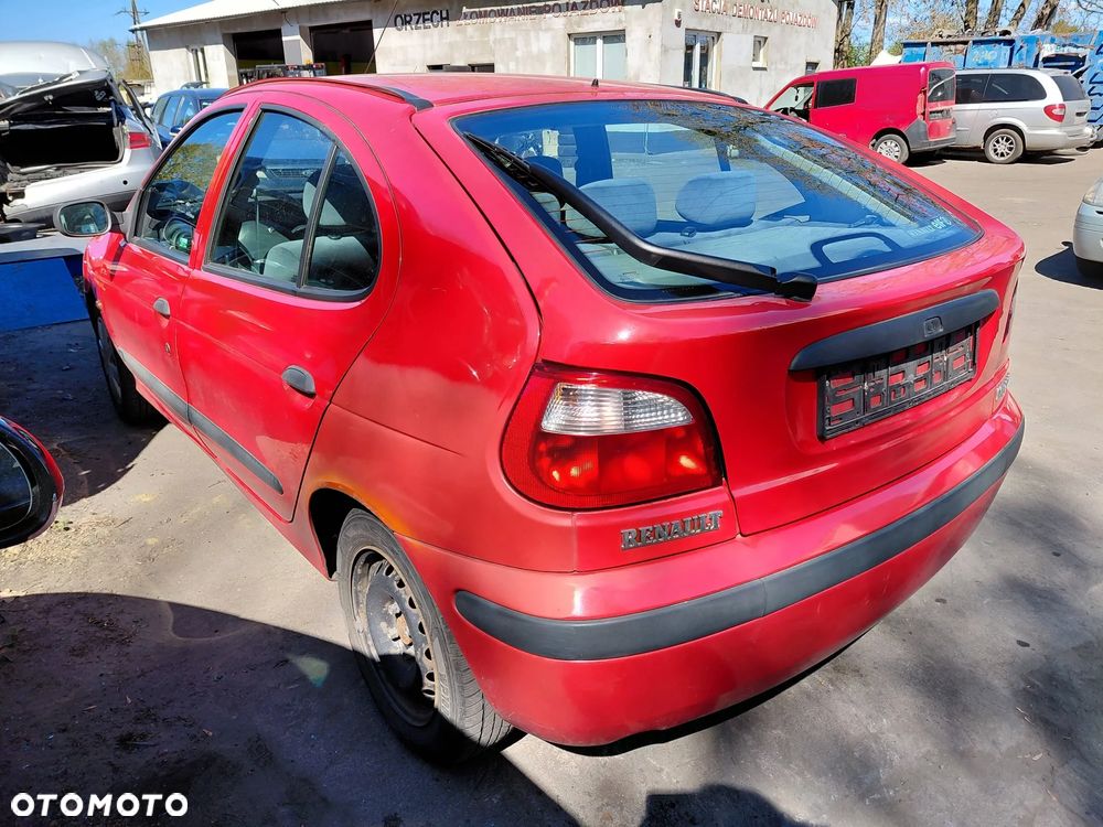 Na części: Renault Megane  Rok 1999 Pojemność 1390 Moc 55 kw Benzyna - 5