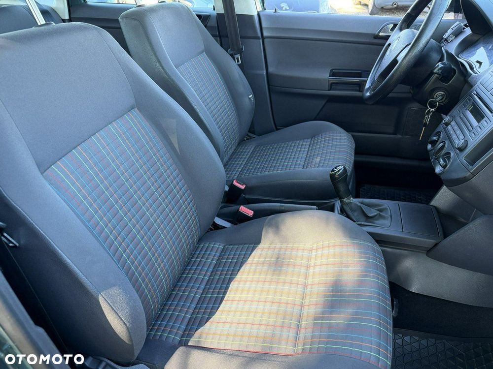 Volkswagen Polo - 12