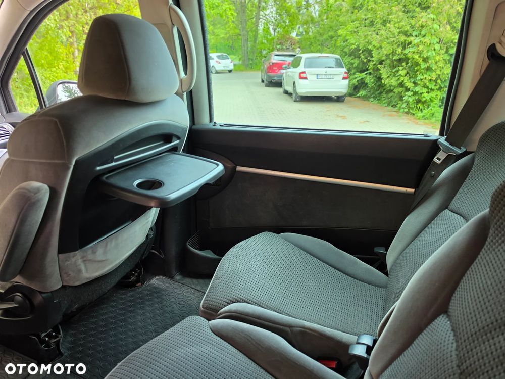 Peugeot 807 HDi 165 Automatik Allure - 19