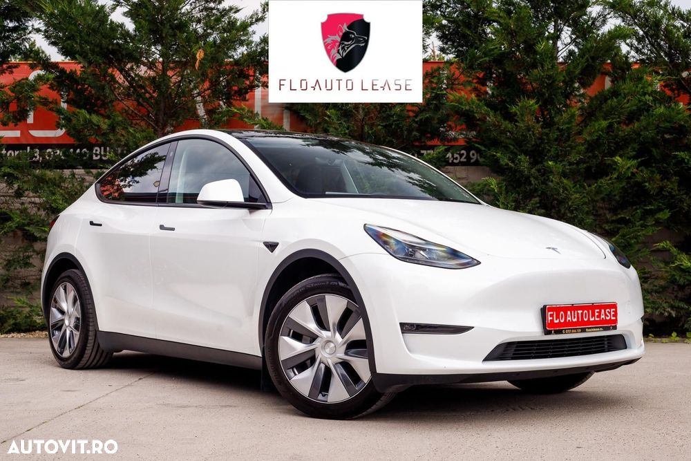 Tesla Model Y Long Range Dual Motor AWD - 3