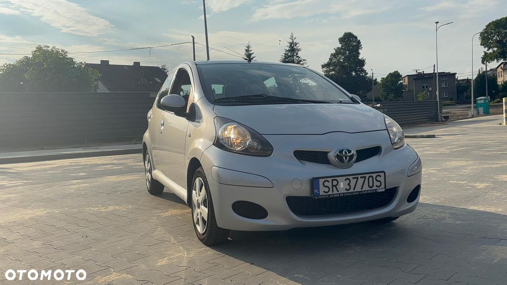 Toyota Aygo 1.0 VVT-i Luna EU5 - 5