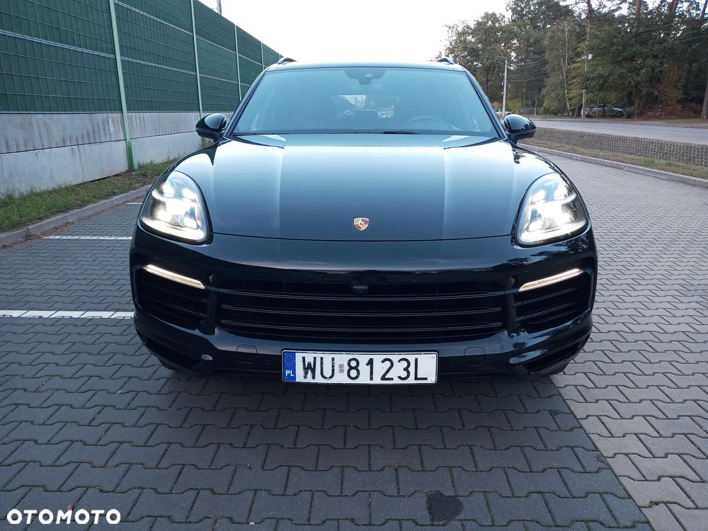 Porsche Cayenne Platinum Edition - 2